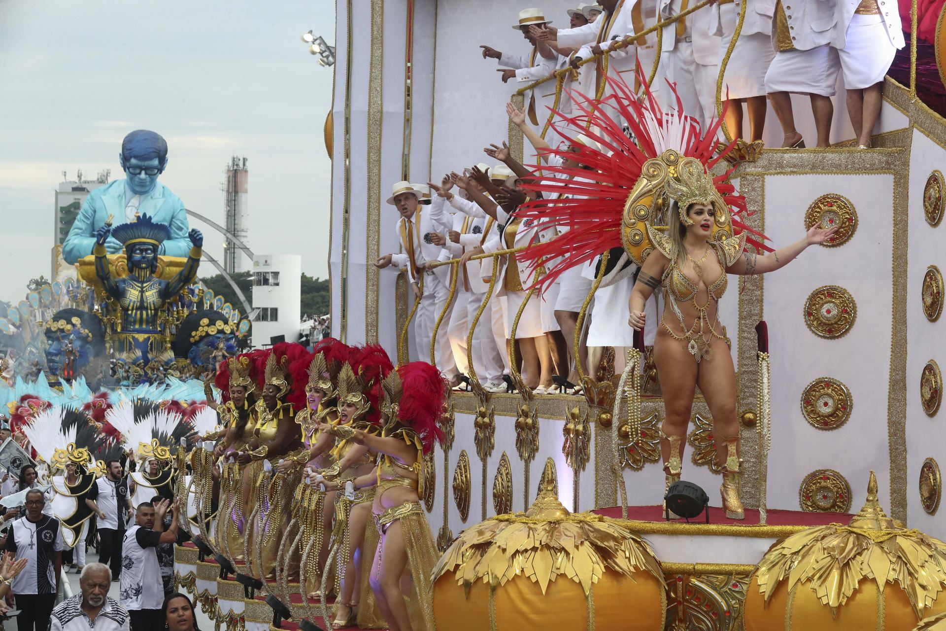 Carnaval-sambódromo-Sao-Paulo-Brasil-EFE2