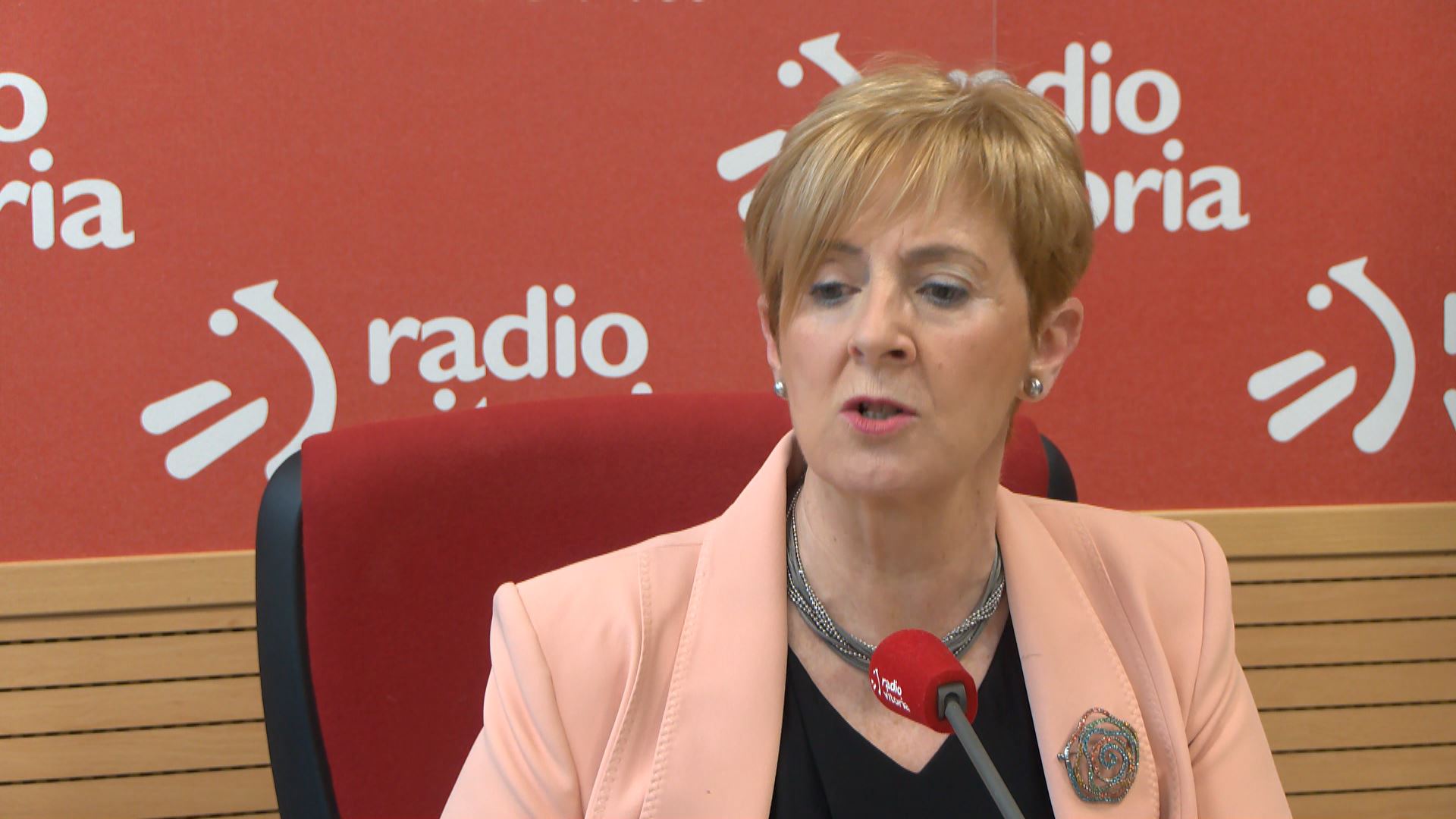 Tapia: ''Queremos que los consumidores sepan a dónde va cada parte de esos costes''