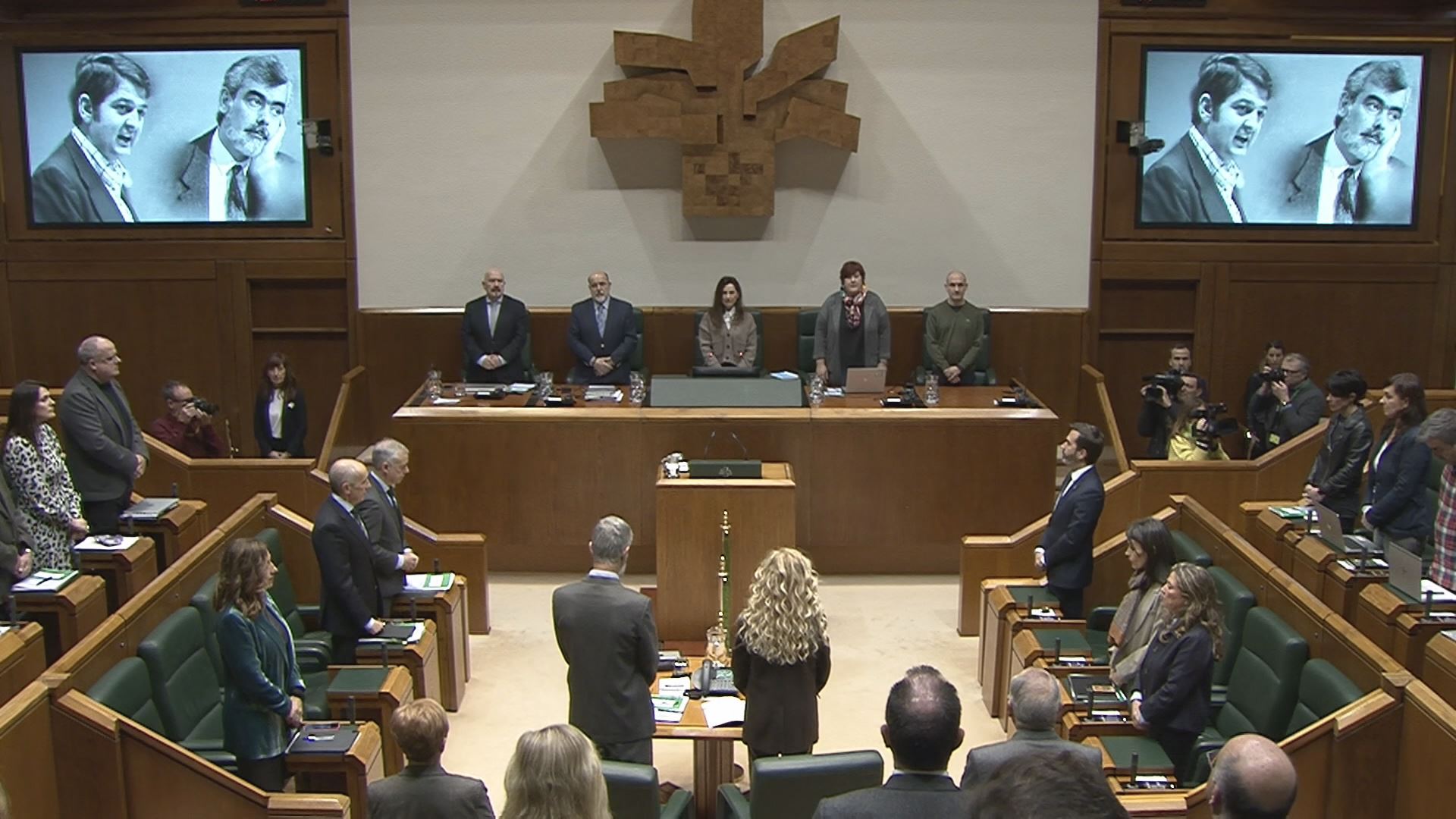 20230223095634_buesa-casas-minuto-de-silencio_
