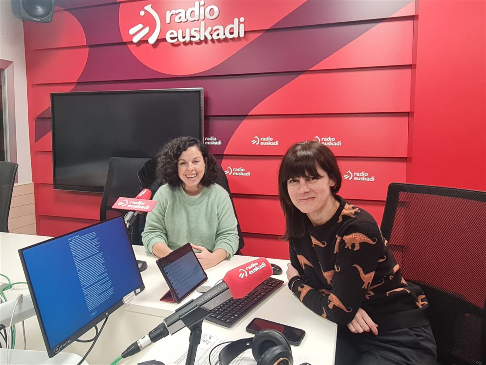 "El teléfono" una ópera para denunciar nuestra adicción al móvil