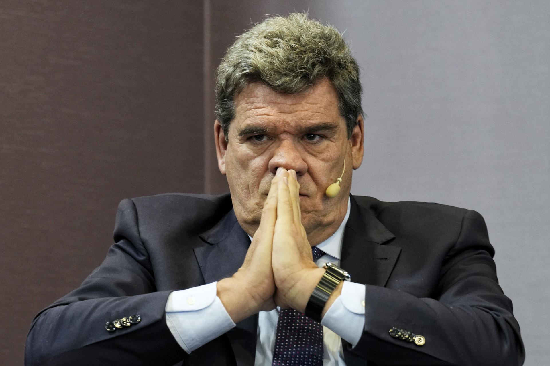 Escriva-efe