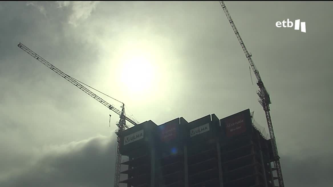 Así lo ha confirmado a EITB Construcciones Urrutia, a la que adjudicaron el contrato en julio de 2021, según anunciaron entonces, por un precio cerrado de 36 millones de euros. Sin embargo, alegan que el desorbitado encarecimiento de los materiales les ha obligado a trabajar a pérdidas.