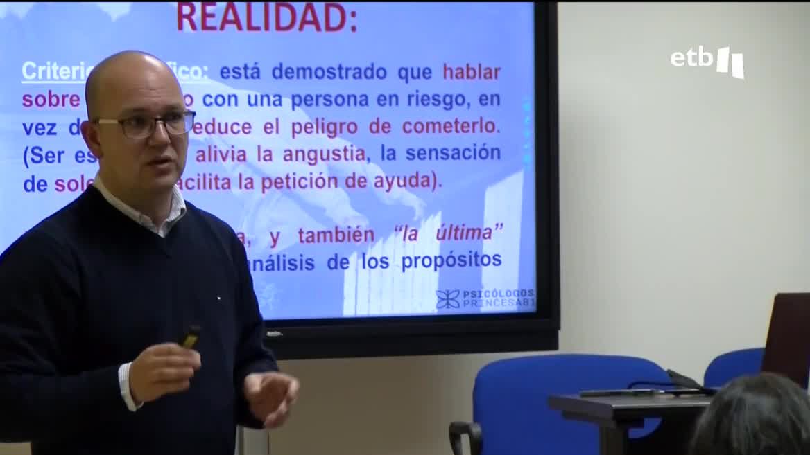 Las tentativas de suicidios también han crecido en mayor medida, "50 veces más", en la franja de edad de entre 13 y 29 años. En el Estado español tan sólo hay seis psicólogos públicos por cada 100.000 habitantes.