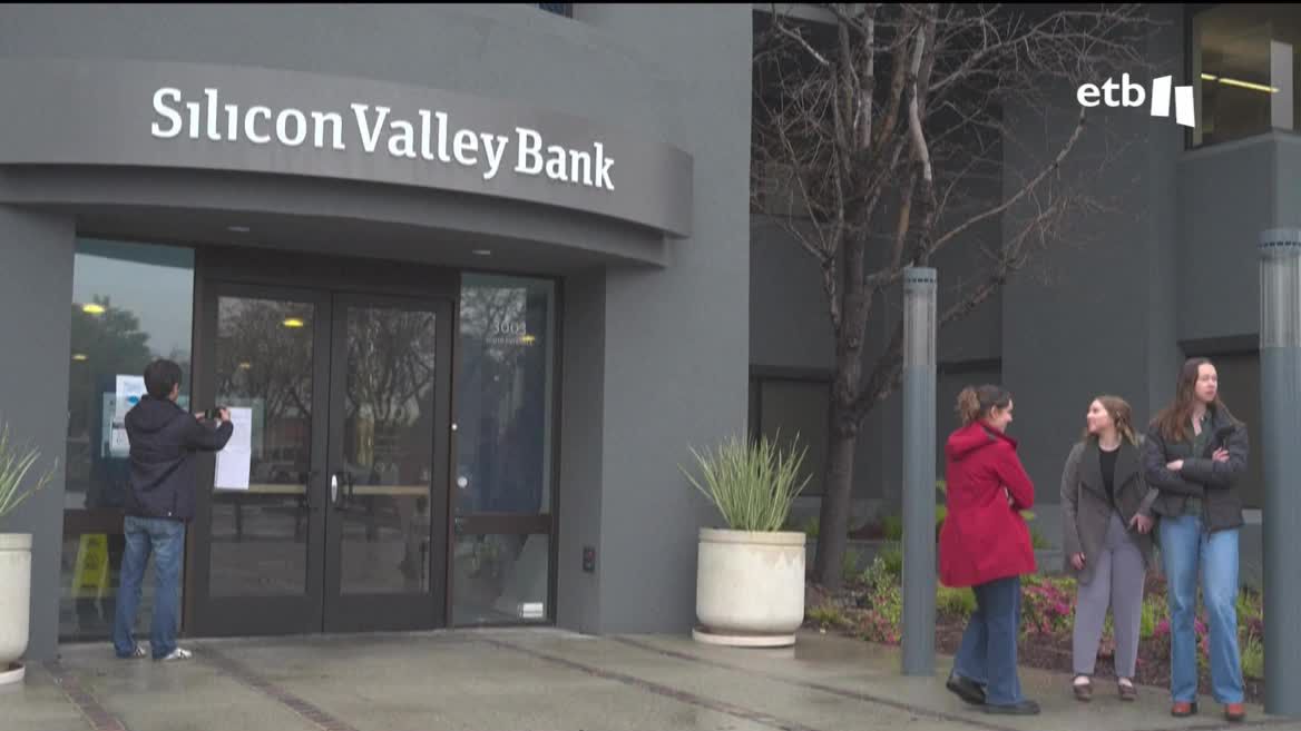 Los estadounidenses están viviendo la peor caída de un banco desde 2008. En concreto, han tenido que intervenir en el banco Silicon Valley, por una deuda de 2.250 millones.