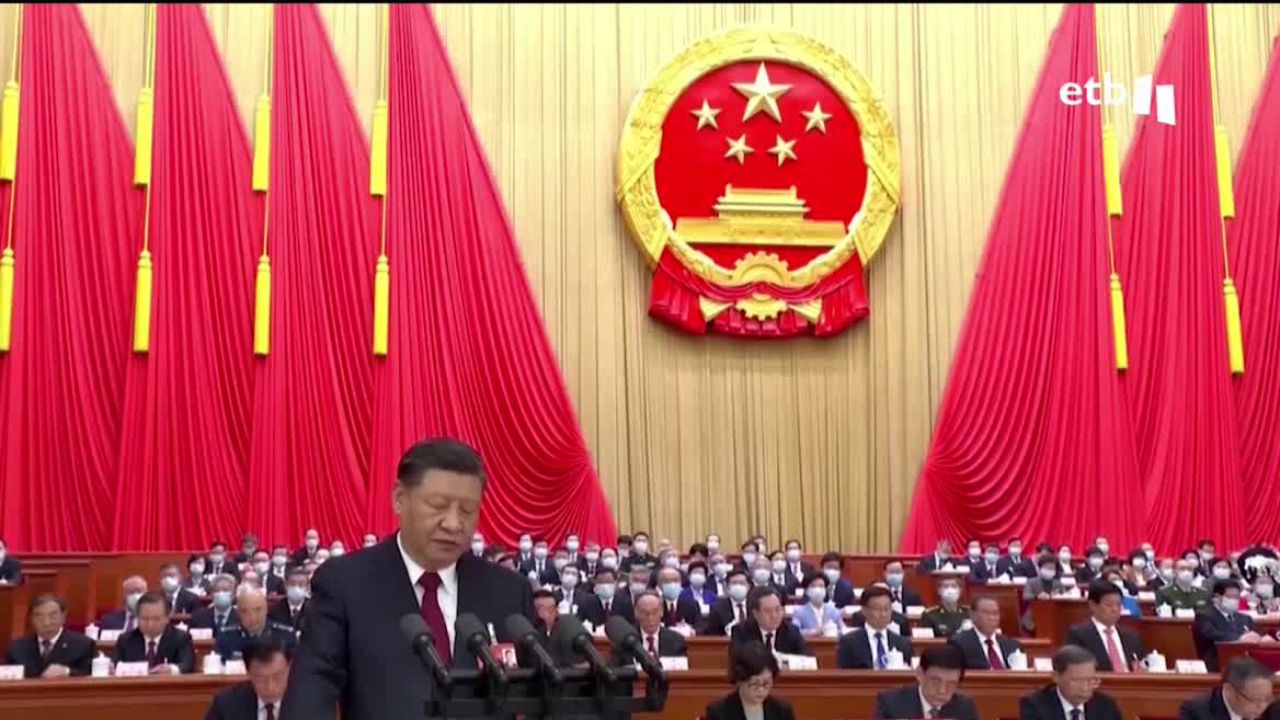 Hoy ha terminado el Reunión Nación de China que ha durado dos semanas. En ella, se ha nombra a todos los cargos principales del gobierno y se han acordado los objetivos para los próximos años. Entre otros, seguir construyendo un país que haga equilibrio a las actuales potencias mundiales
