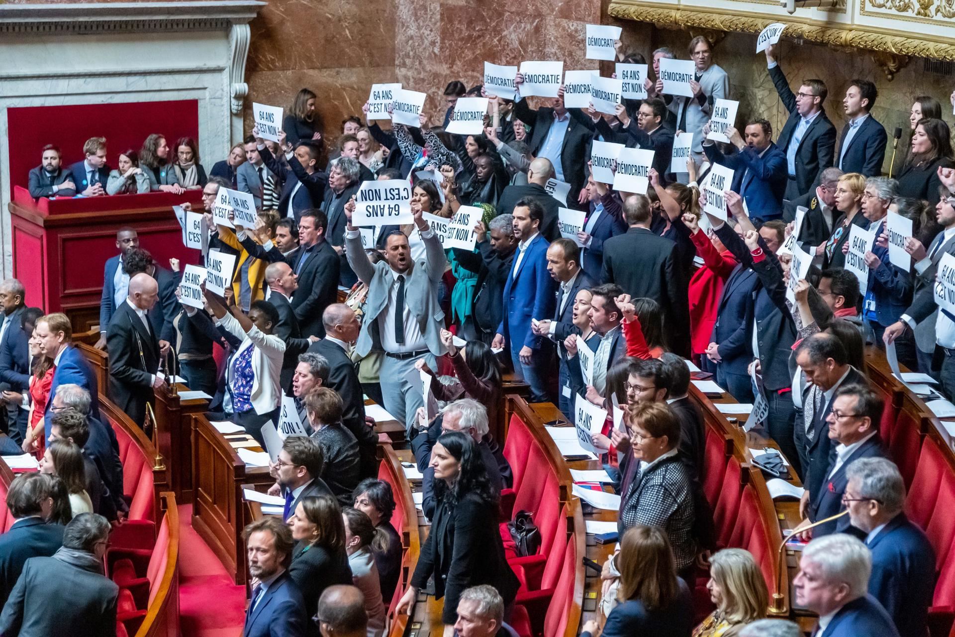 protesta-asamblea-nacional-francia-efe