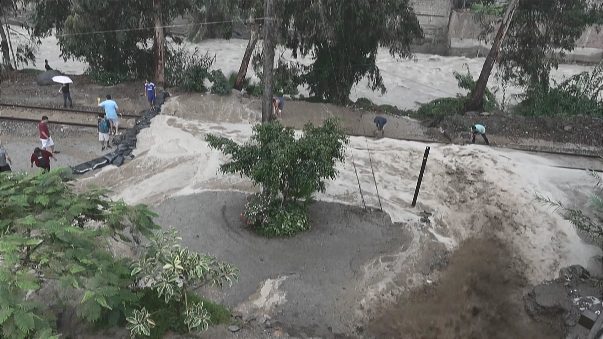 Peru uholdeak