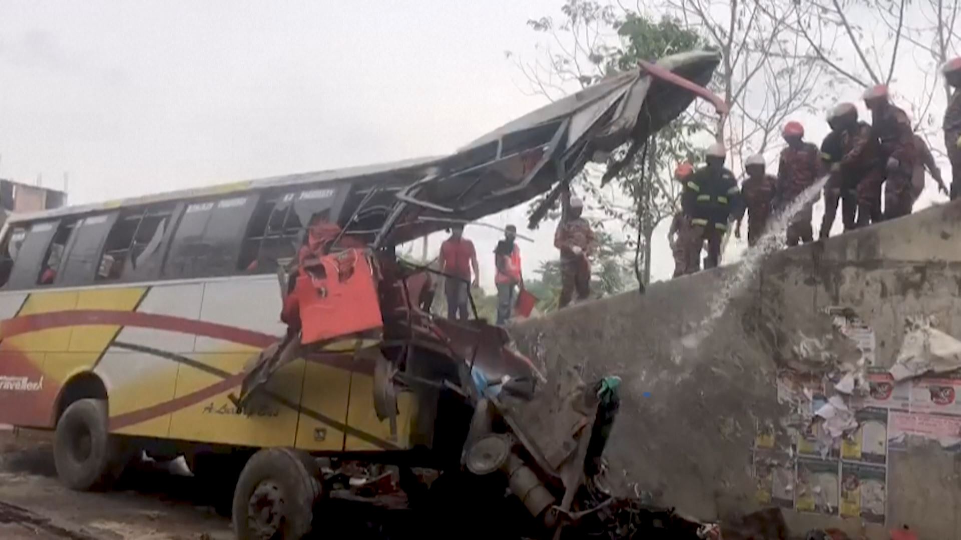 20230319113633_bangladesh-accidente_