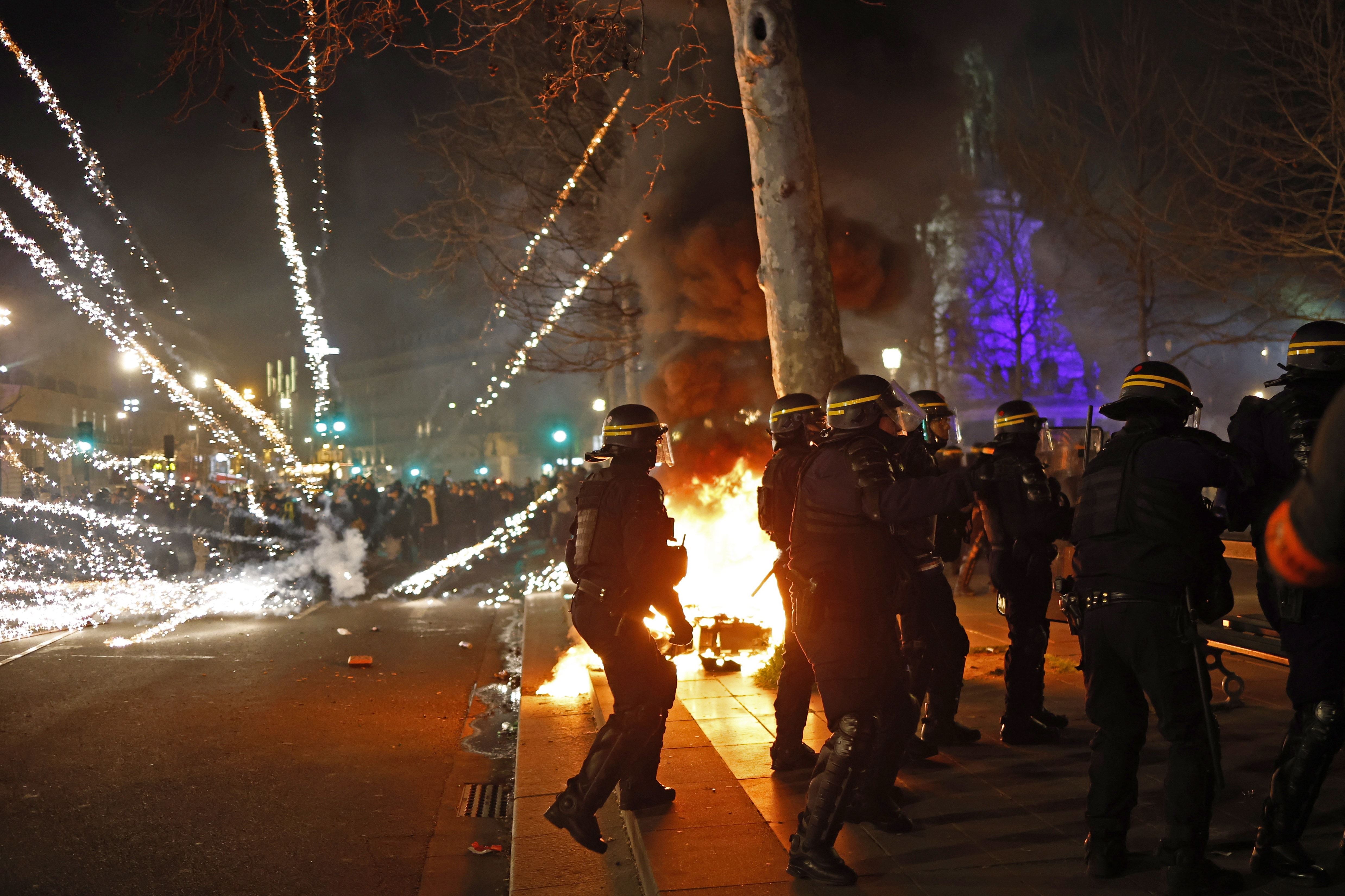 PROTESTAK PARISEN