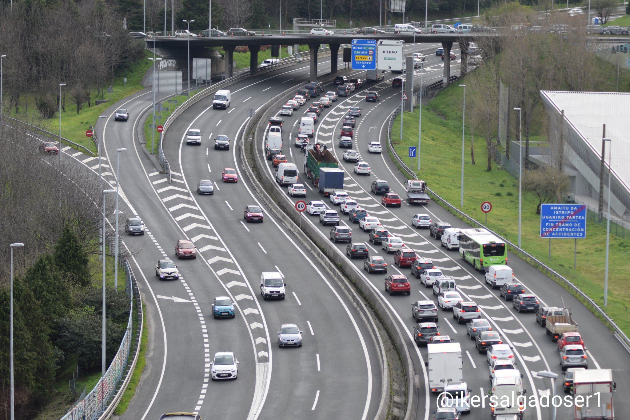 retenciones-A8-bilbao-iker-salgado