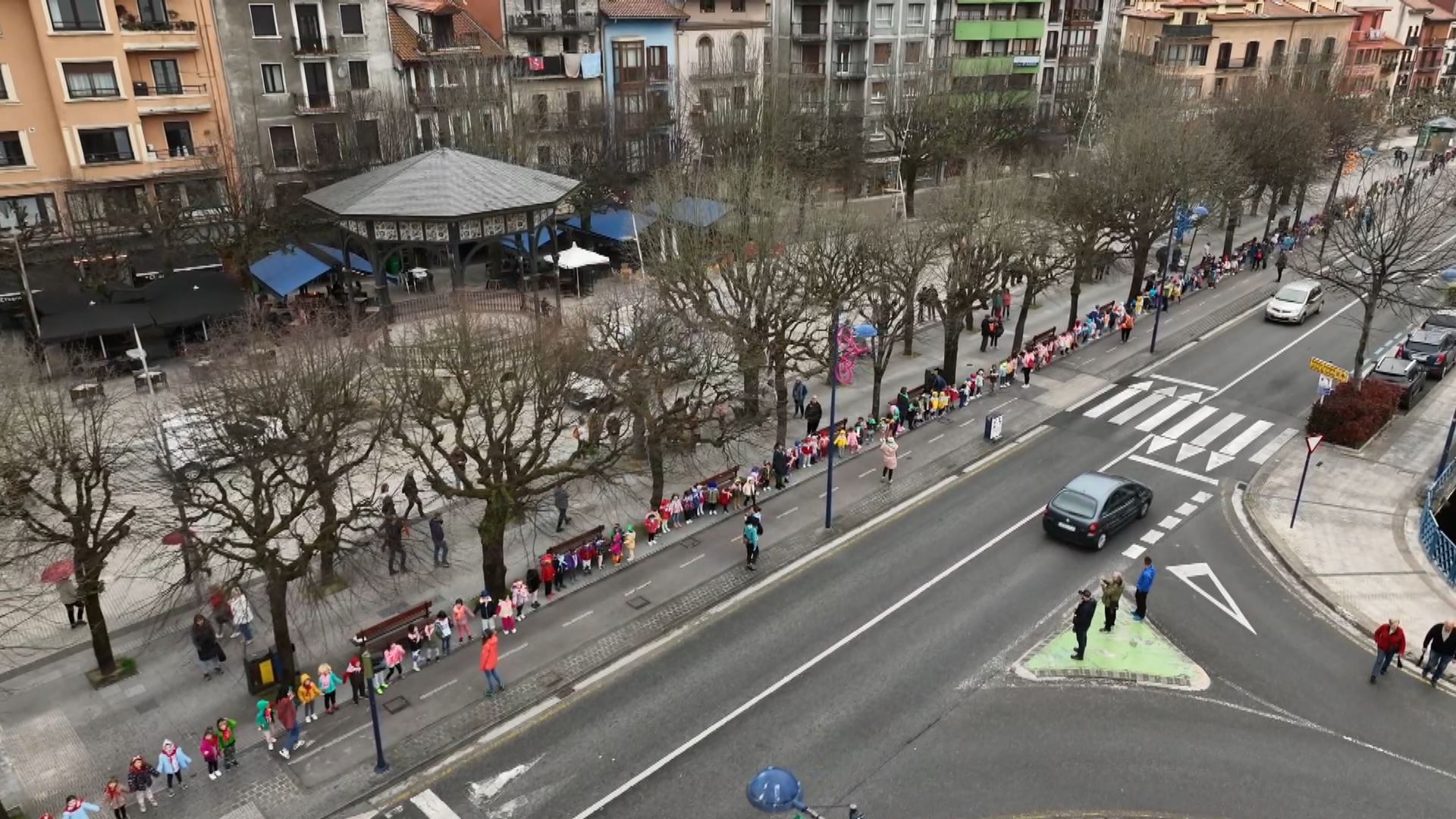 20230324204337_dron-euskera-renteria-donostia_