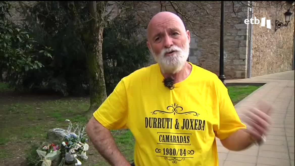Esta semana se cumplen 39 años de la emboscada de Pasaia. Cuatro miembros de los Comandos Autónomos Anticapitalistas fueron asesinados a tiros por la policía. Joseba Merino fue el único superviviente, y el próximo martes debe acudir a una rueda de reconocimiento para identicar a uno de los policías.
