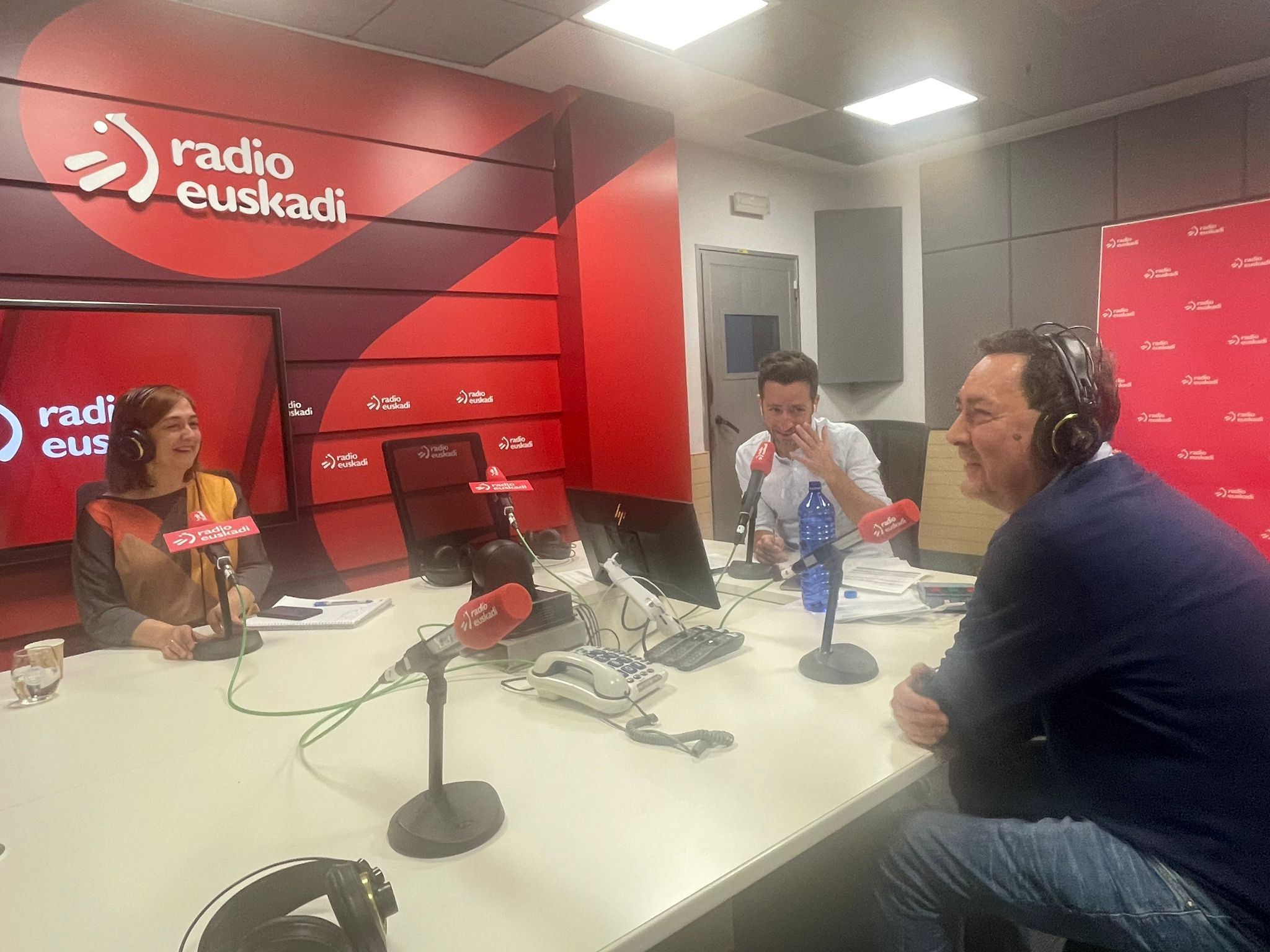 Armando Duque y Maite Mayo en Radio Euskadi