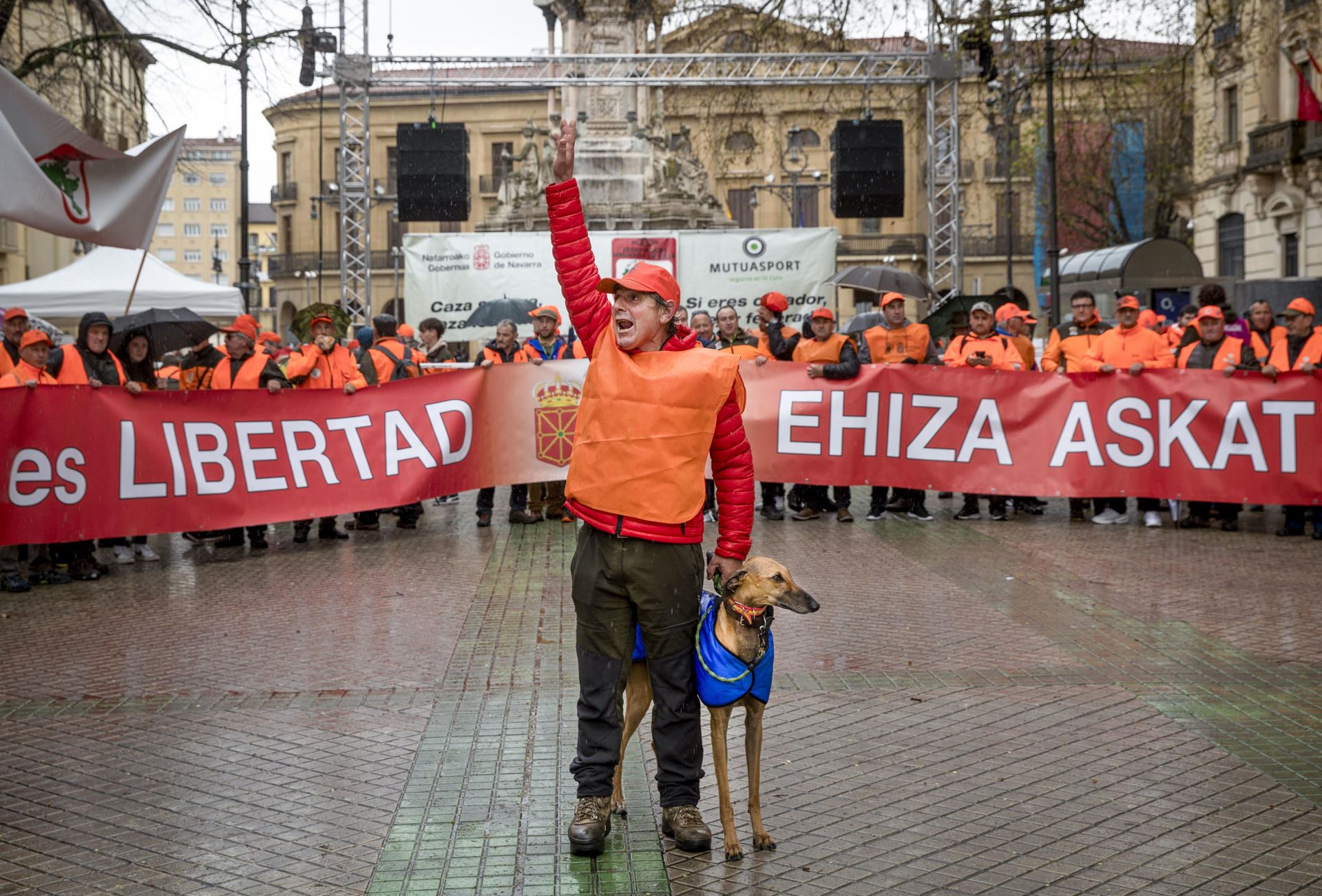 ehiztariak-ehiza-caza-cazadores-pamplona-efe