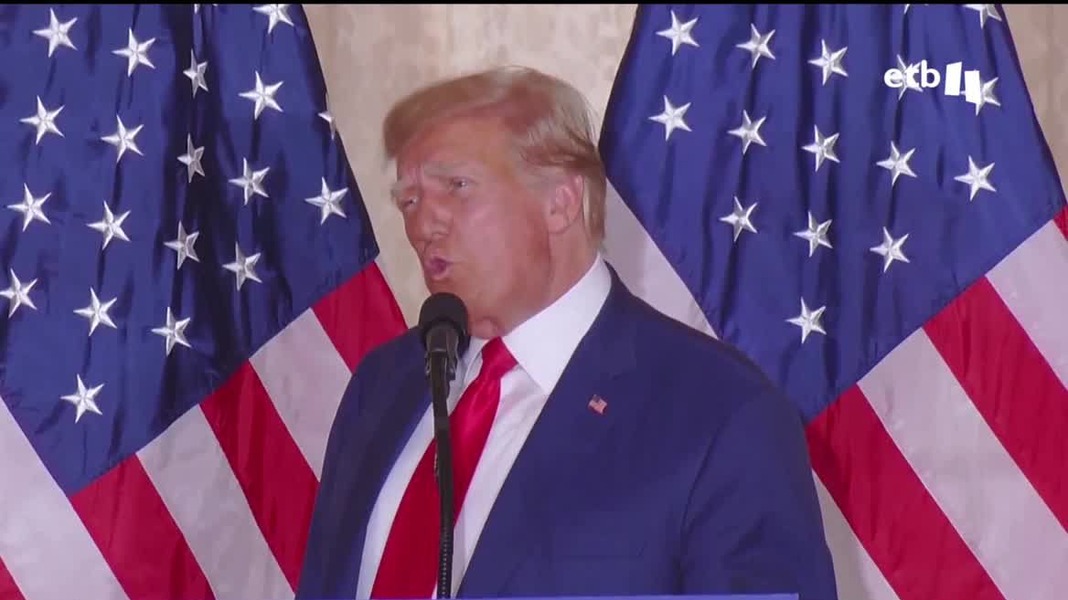 Ni su esposa Melania ni su hija Ivana han acompañado a Donald Trump en su comparecencia en Mar-a-Lago. Durante su discurso de 25 minutos, Trump ha querido subrayar que él es una víctima.