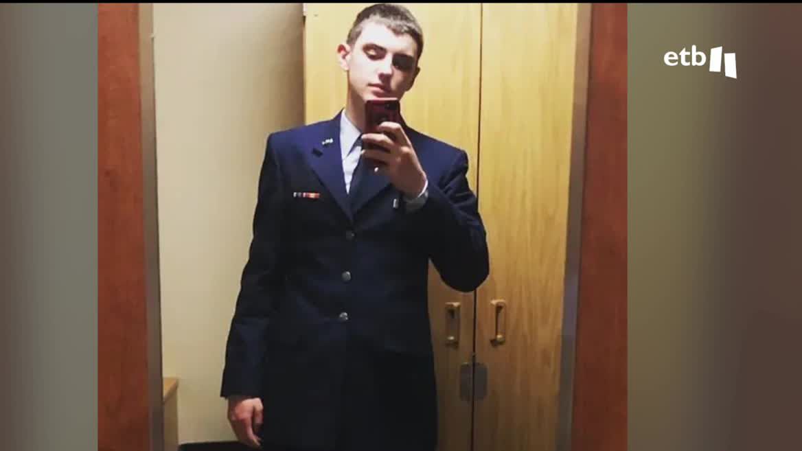 El FBI ha arrestado en la localidad de North Dighton (Massachusetts) a Teixeira, supuesto autor de las filtraciones de documentos secretos que han sacudido a Estados Unidos en los últimos días y que podrían ser las más graves en una década.