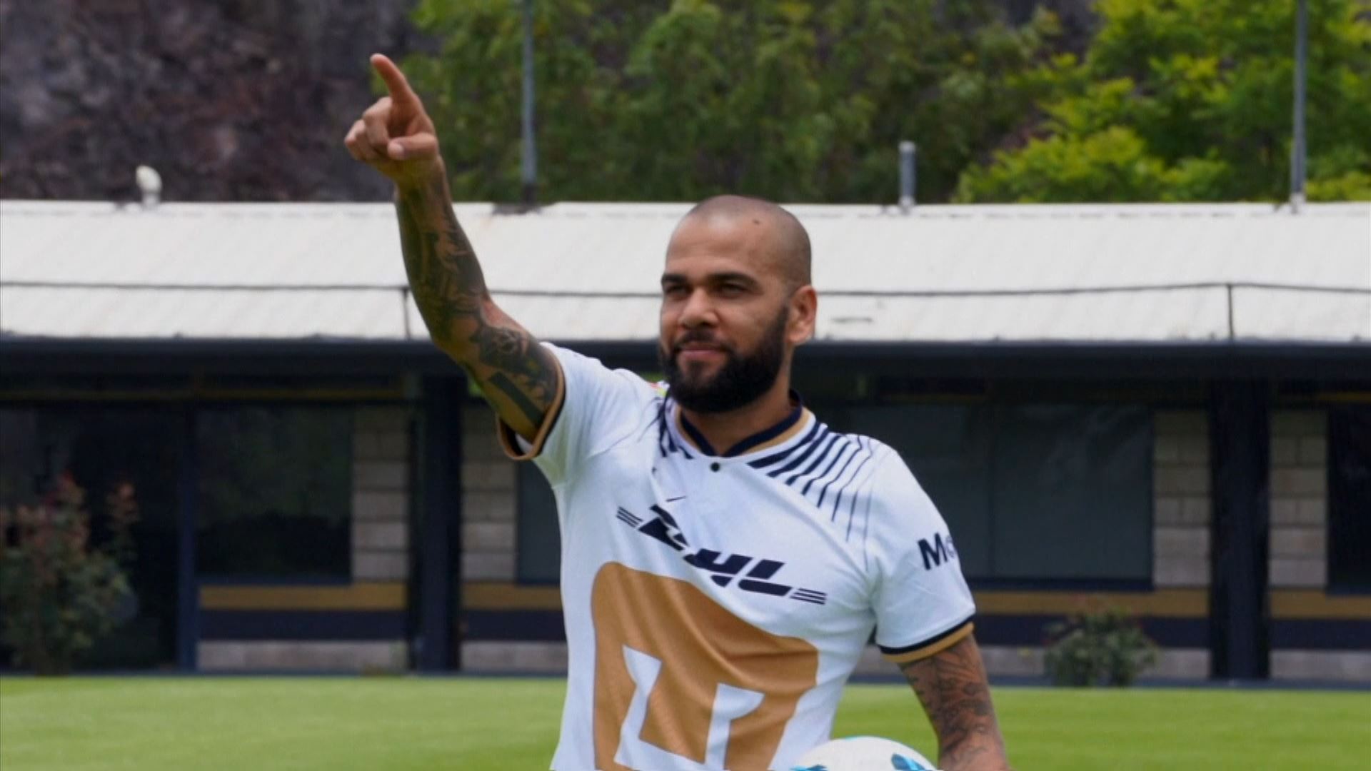 20230417165245_dani-alves_