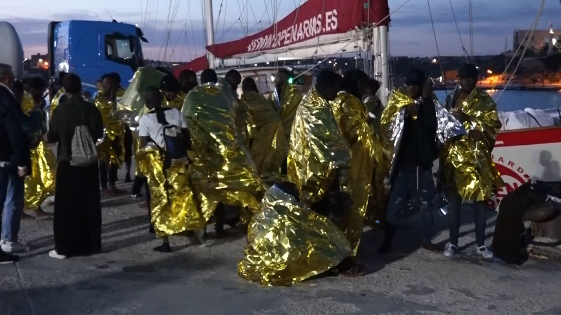 20230425092417_open-armsek-erreskatatutako-migratzaileak_