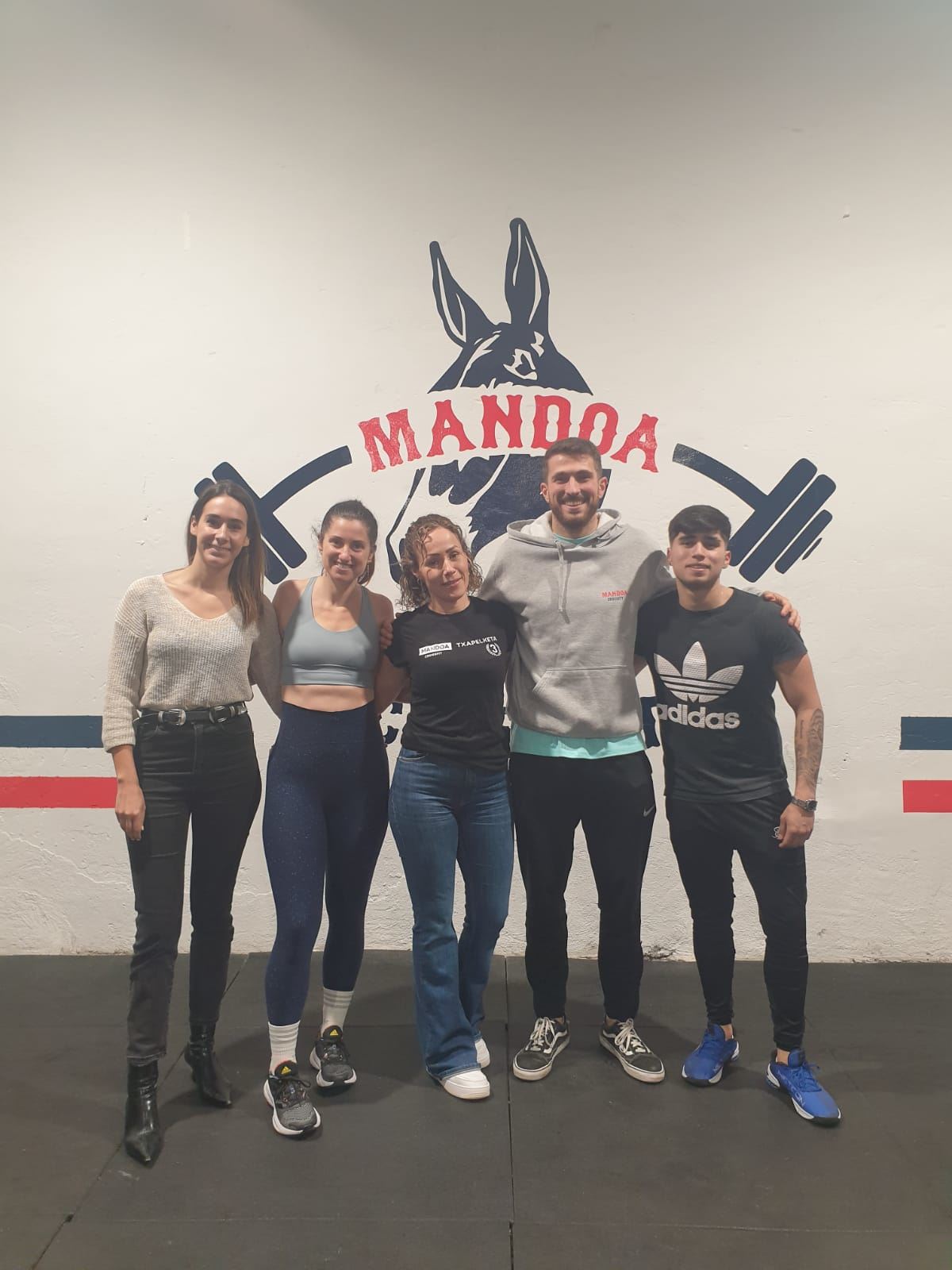 Deportistas de CrossFit Mandoa