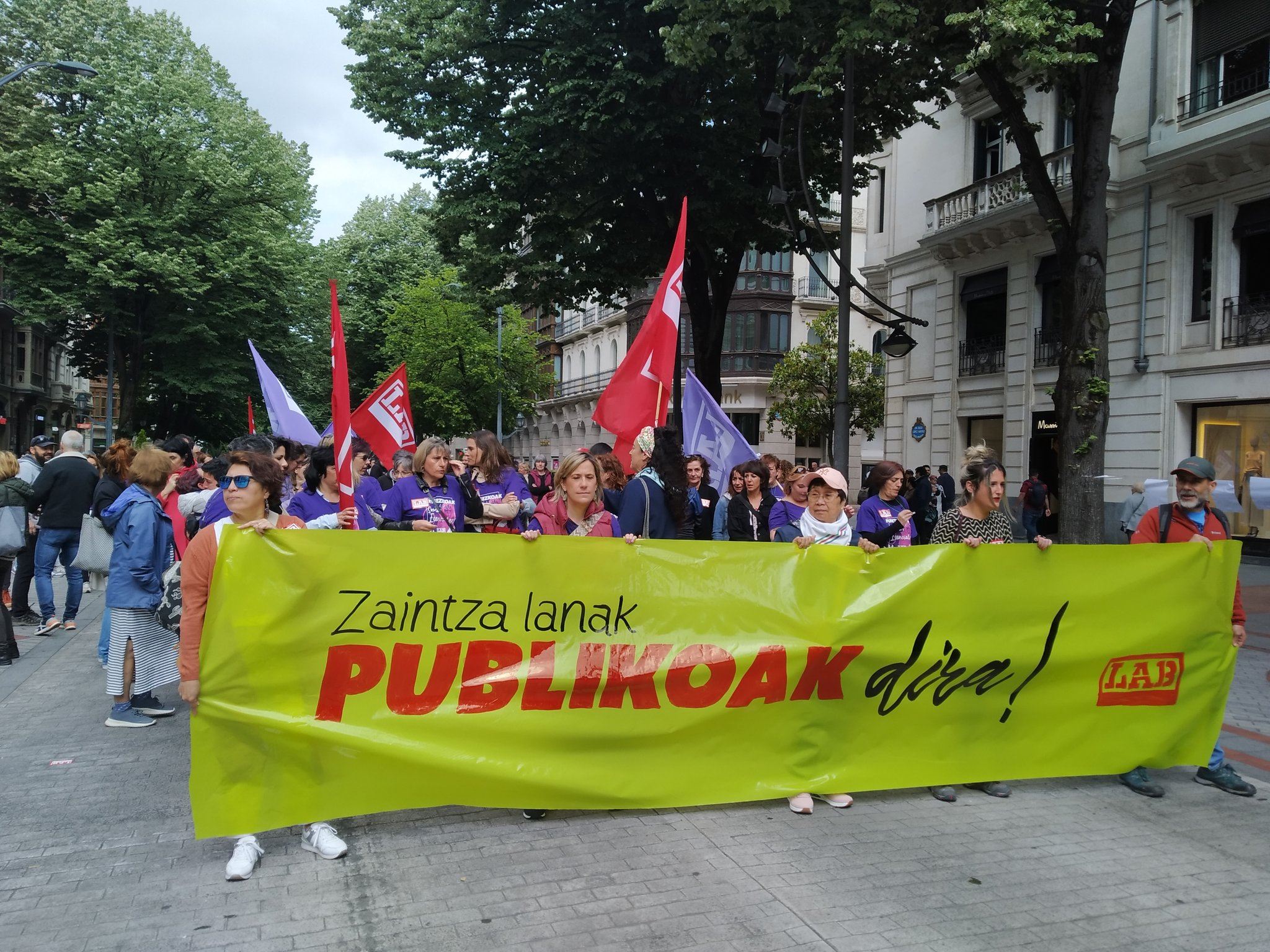 LAB Bizkaia adinekoen egoitza erresidentzia protesta