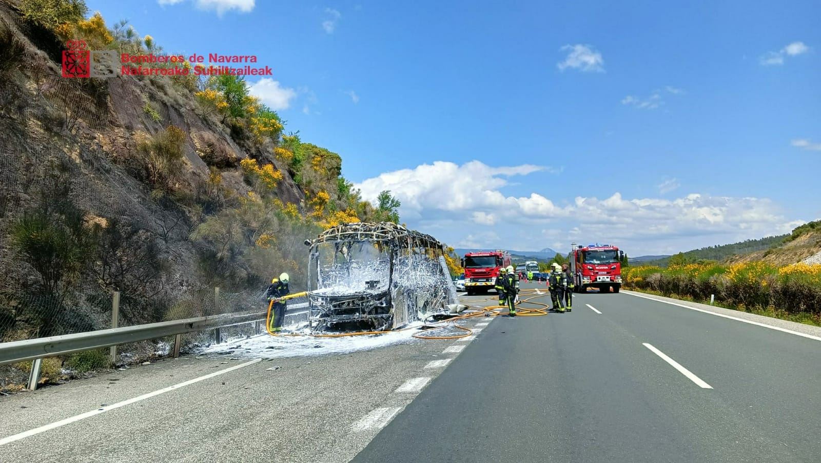 autobusa kiskalita bomberos de navarra twitter