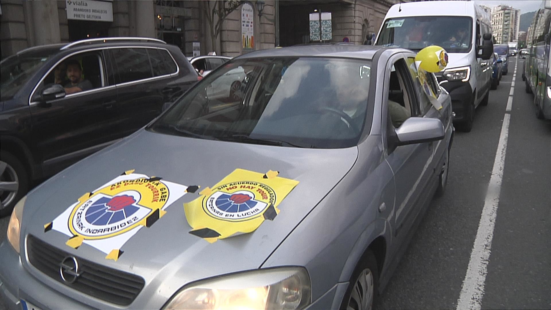 caravana-protesta-ertzaintza-bilbao
