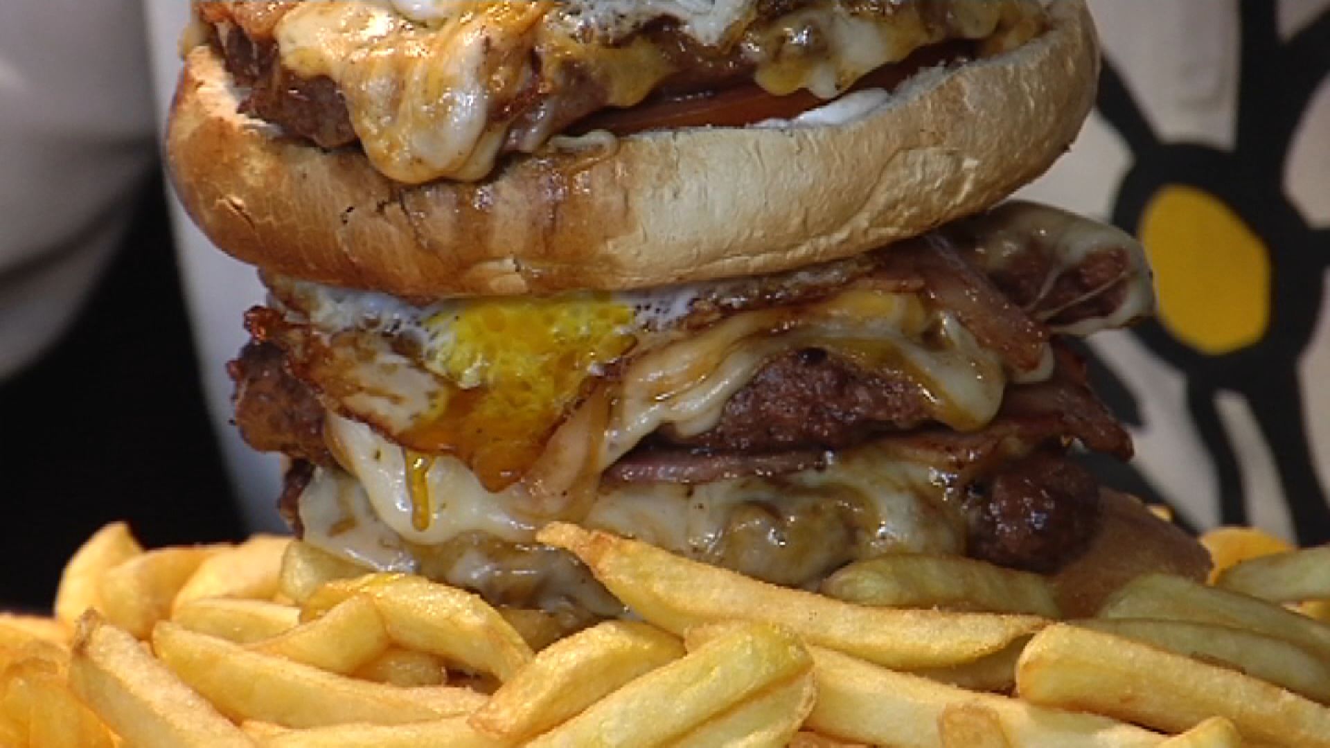 20230527190828_hamburguesa_