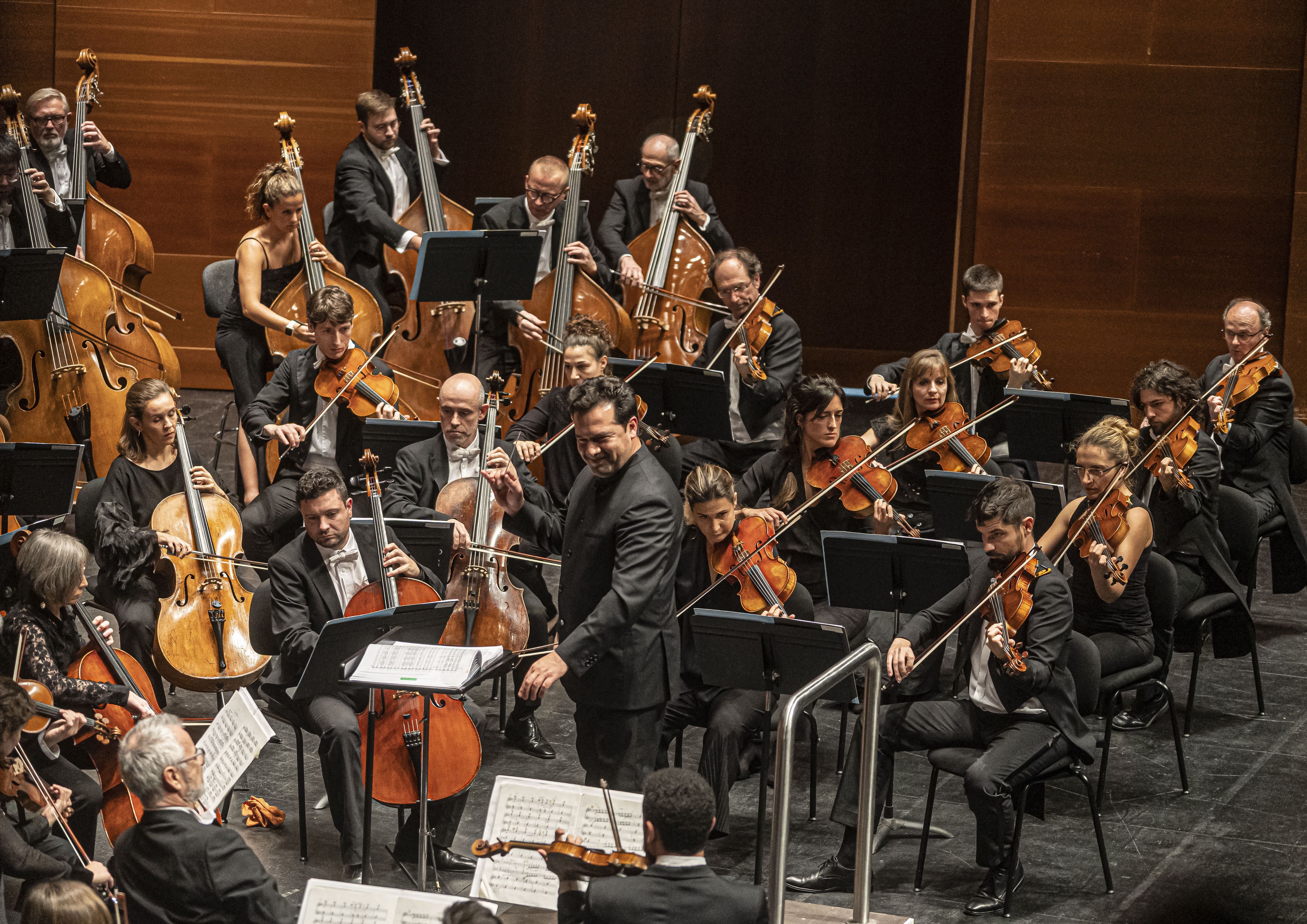 Euskadiko Orkestra Robert Treviño