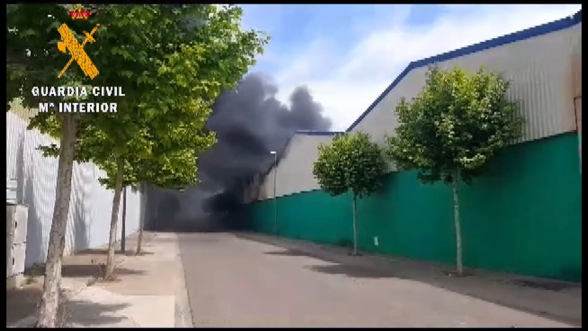 20230602130119_incendio-nave-cintruenigo-navarra_