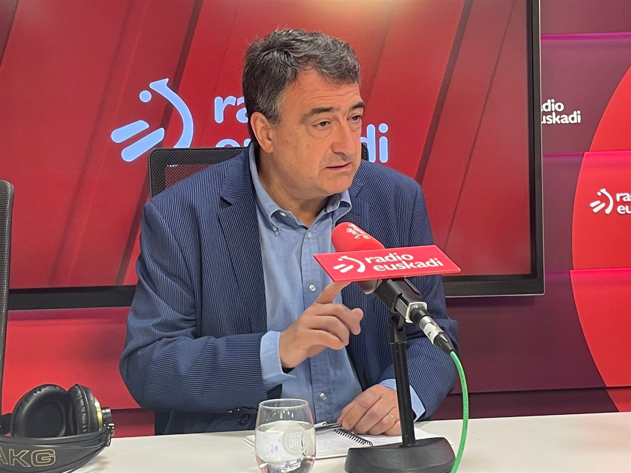 Aitor Esteban 2