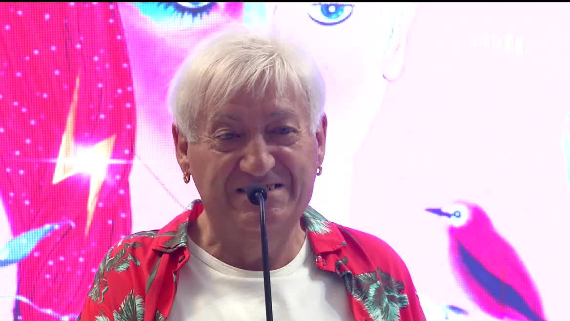 El propio artista será el encargado de dar el contrapunto desenfadado a un biopic, que no se centra tanto en el personaje, sino en la persona. La Otxoa se convirtió en todo un icono de la liberación sexual en las décadas de los 60 y 70.
