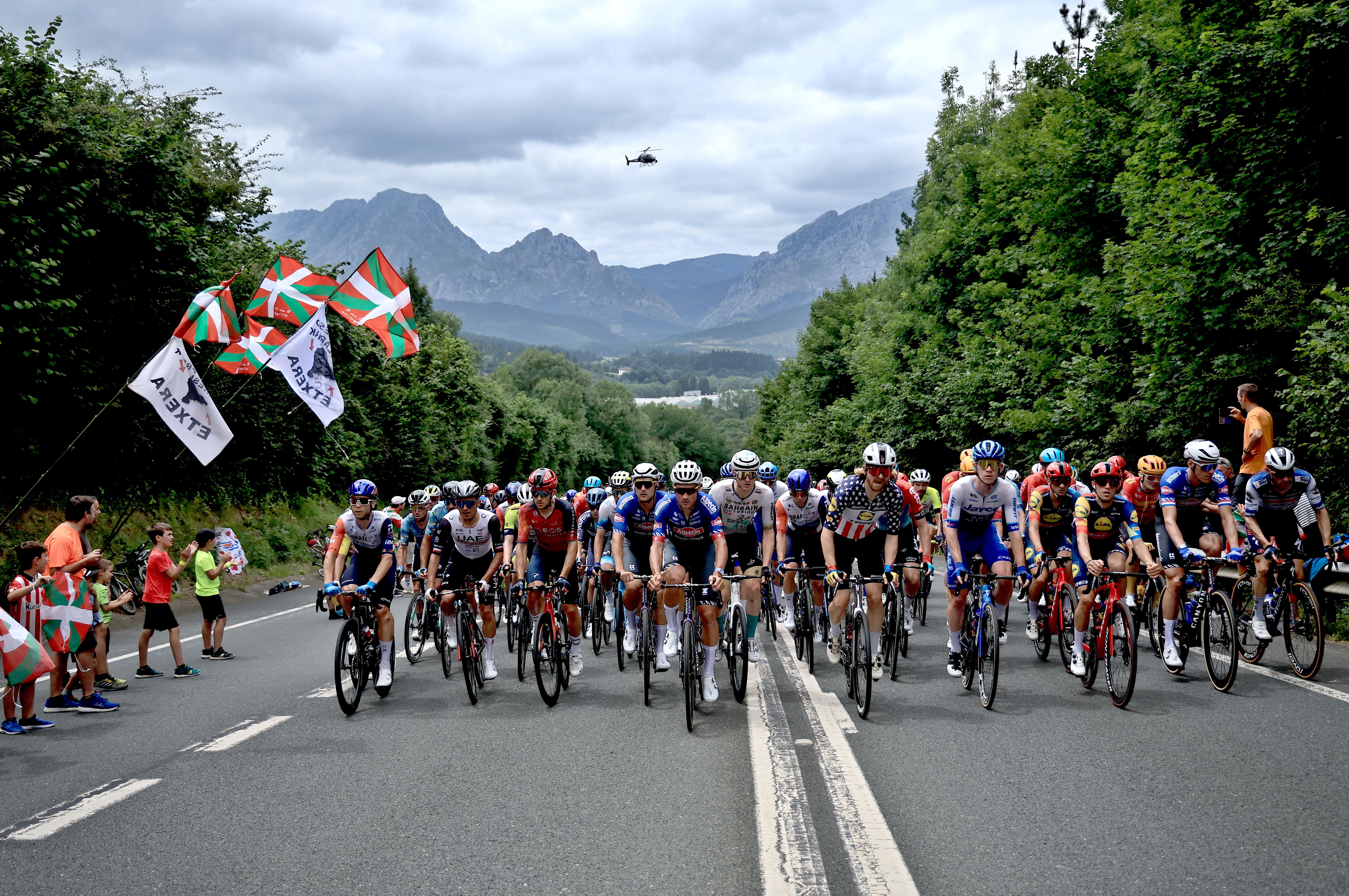 TOUR_FRANCIA_ETAPA_3_PELOTON_TROPELA_02