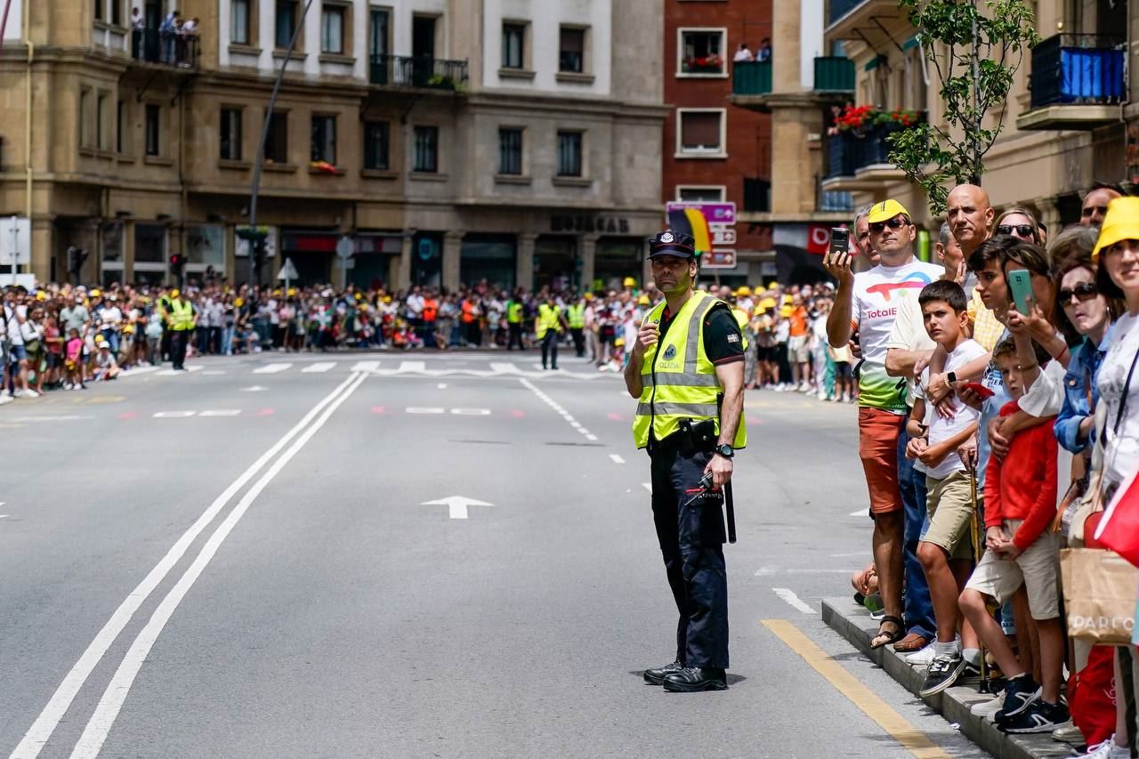 amorebieta-grand-depart-tour-ertzaintza