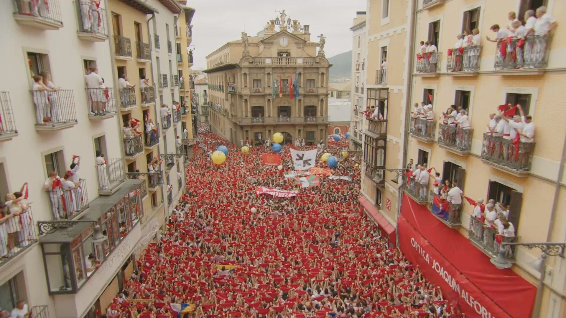 Los contagios por Covid se disparan en los sanfermines de Pamplona