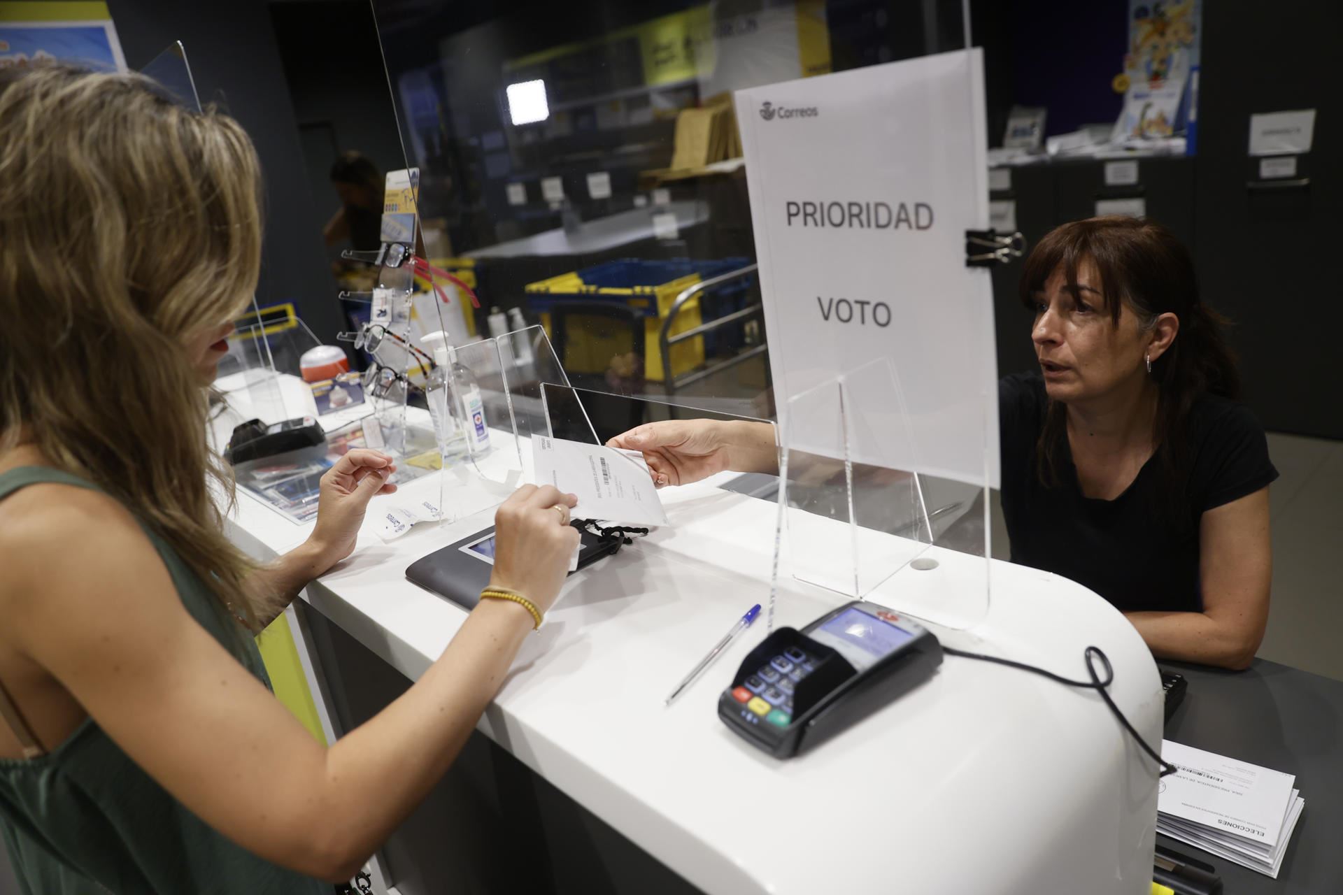 correos-oficina-voto-efe