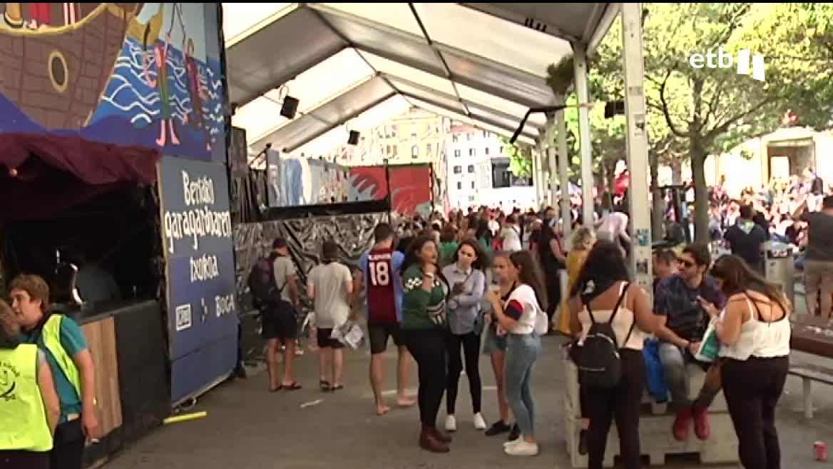 Las asociaciones hosteleras exigen que se implante el sistema Ticketbai en las txosnas.